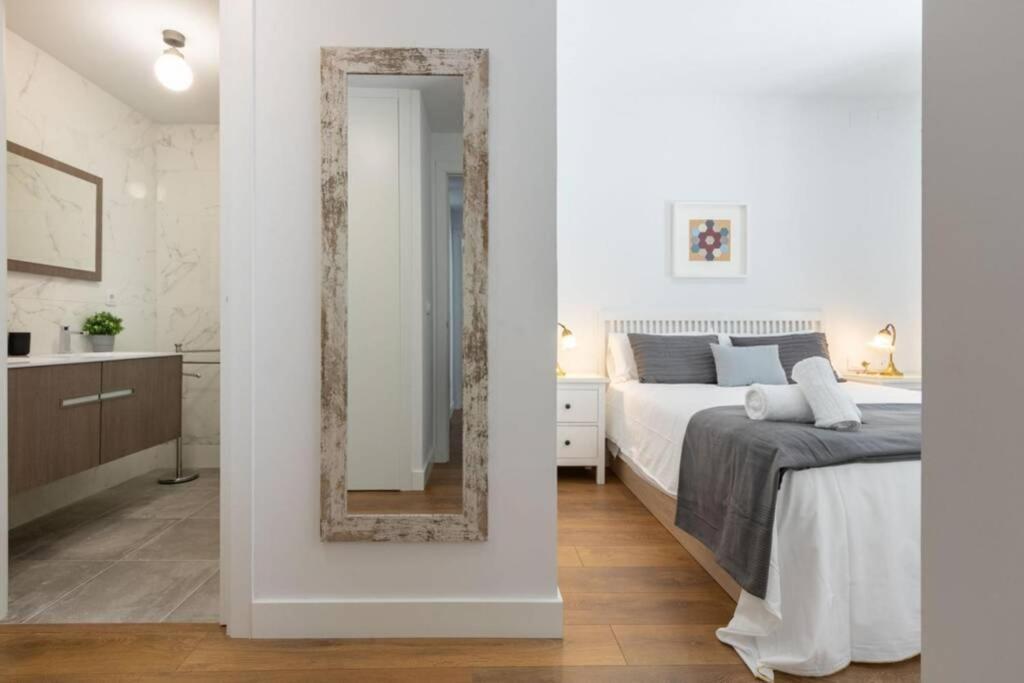 Triana Pages Oasis By Valcambre Apartment Seville Ngoại thất bức ảnh